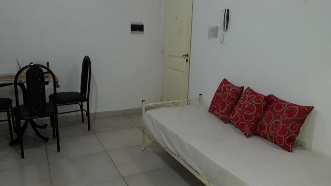Depto Amplio C/Cochera Apartment Corrientes Exterior photo